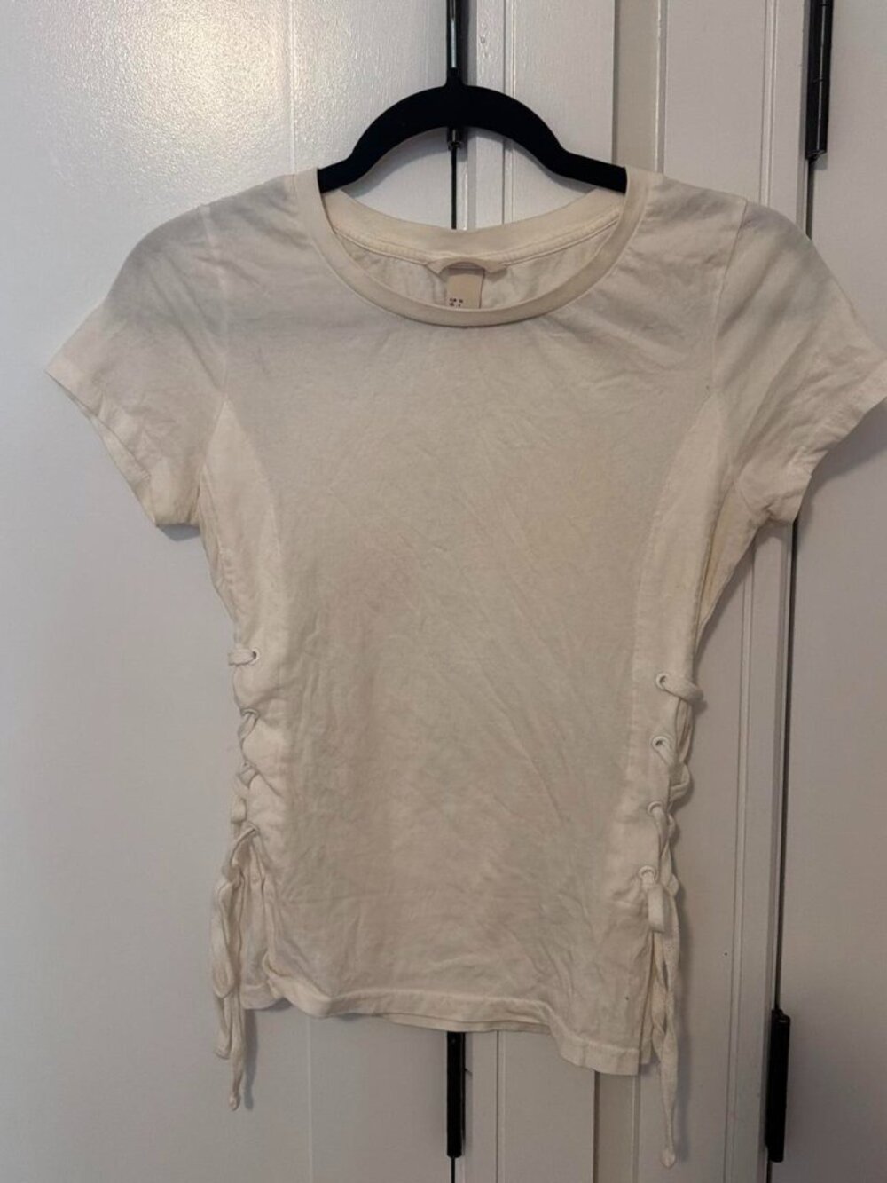 Cream lace up side detail t-shirt
